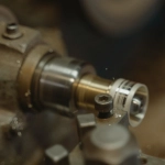 Скриншот игрового автомата Mustang Gold с ковбойской тематикой